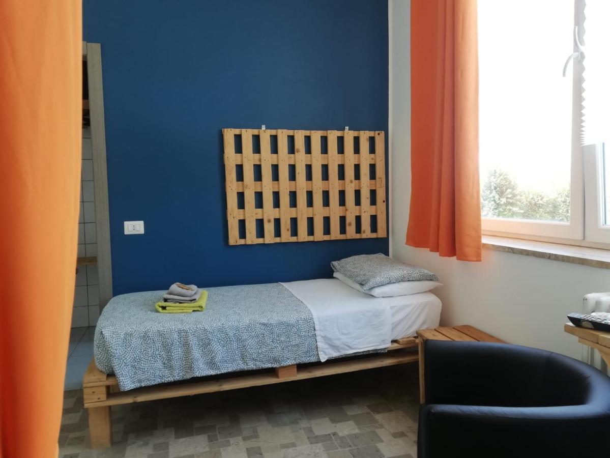 La Cordata Accommodation - Woodhouse Bike Hotel Cinisello Balsamo Eksteriør bilde