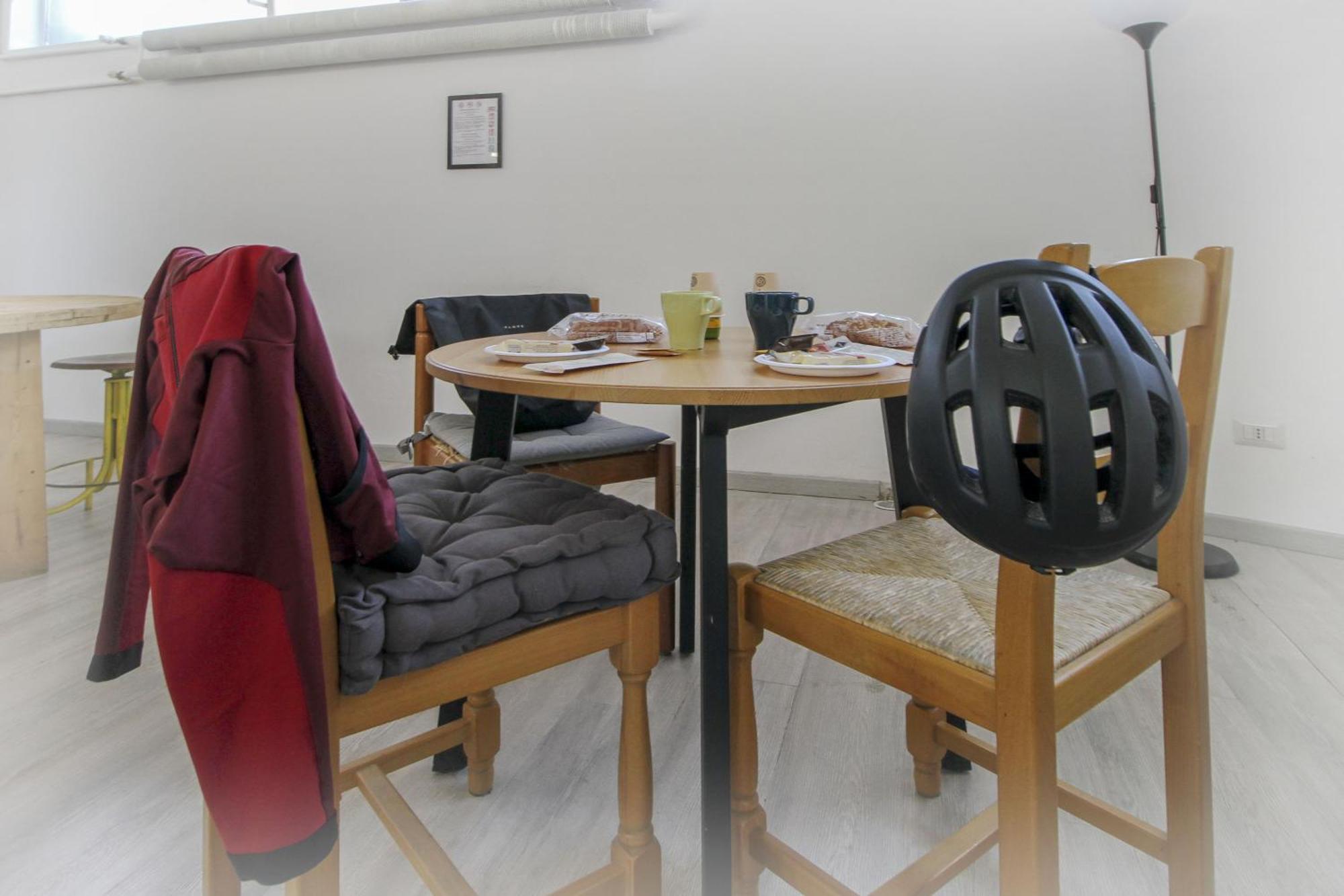 La Cordata Accommodation - Woodhouse Bike Hotel Cinisello Balsamo Eksteriør bilde